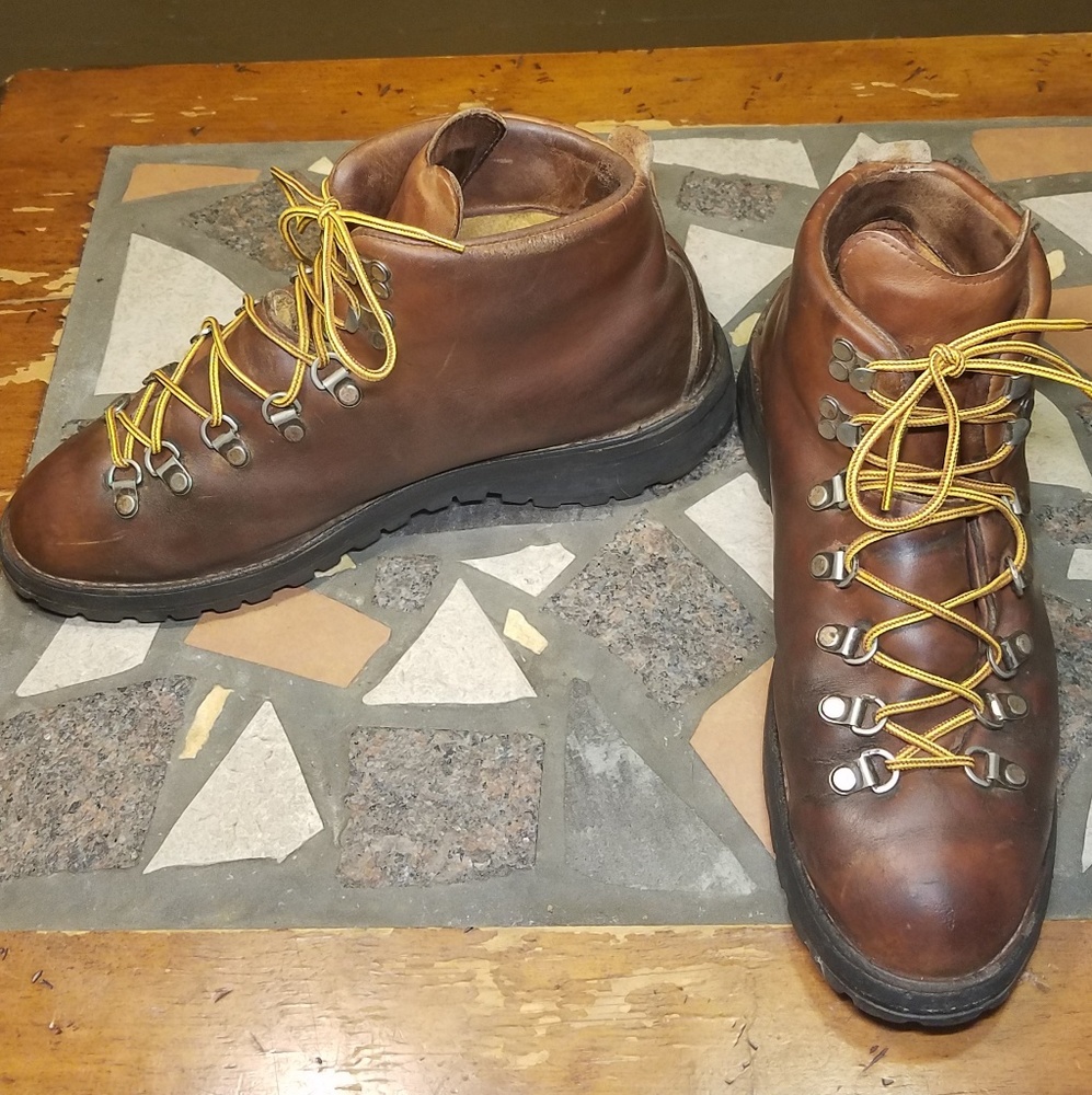Vintage Danner 3052 Leather Mountain Light Hiking